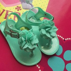 Toddler jelly sandals